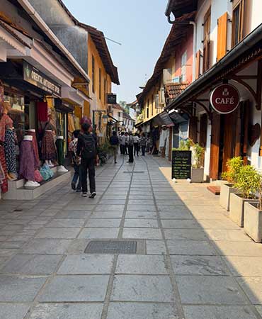 Historic streets of Jew Town in Fort Kochi
