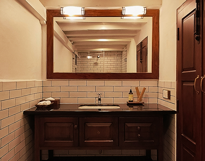 ab-salem-family-twin-room-bathroom-image-2 ab-salem-family-twin-room-bathroom-image-2
