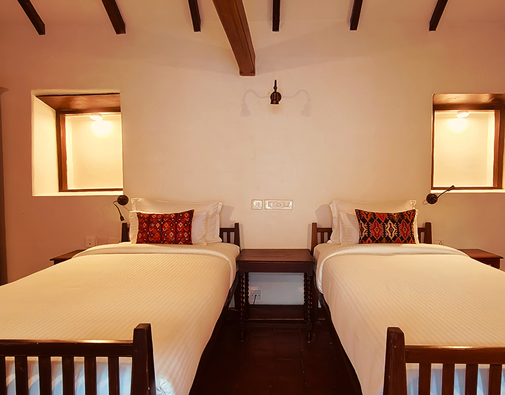 ab-salem-public-balcony-room-image-3 ab-salem-public-balcony-room-image-3